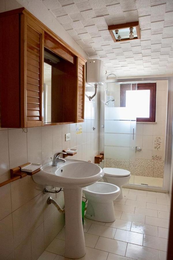 De Amicis Apartment Кальяри Экстерьер фото